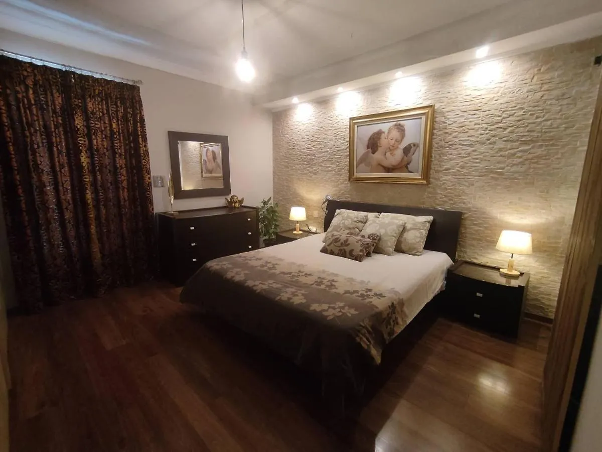 Velleran Apartment Fgura 0*,